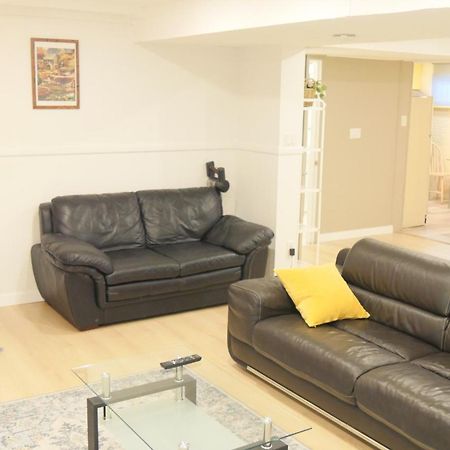 Applewood Gardens Apartment ميسيسوجا المظهر الخارجي الصورة